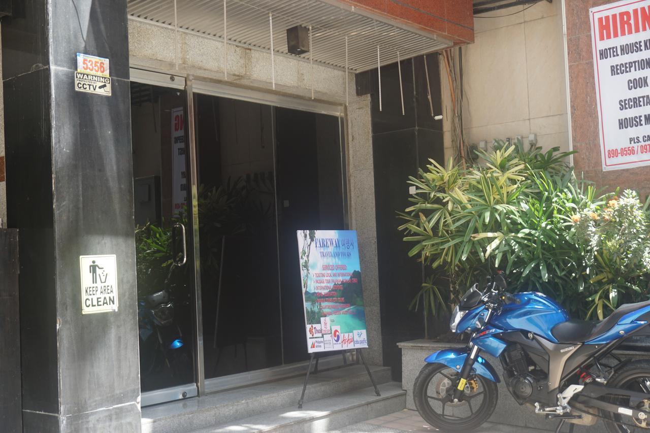 The Shila Philla Hotel Makati City Exterior foto